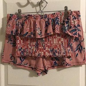 Hot Kiss ruffled bandeau shorts 2 pcs